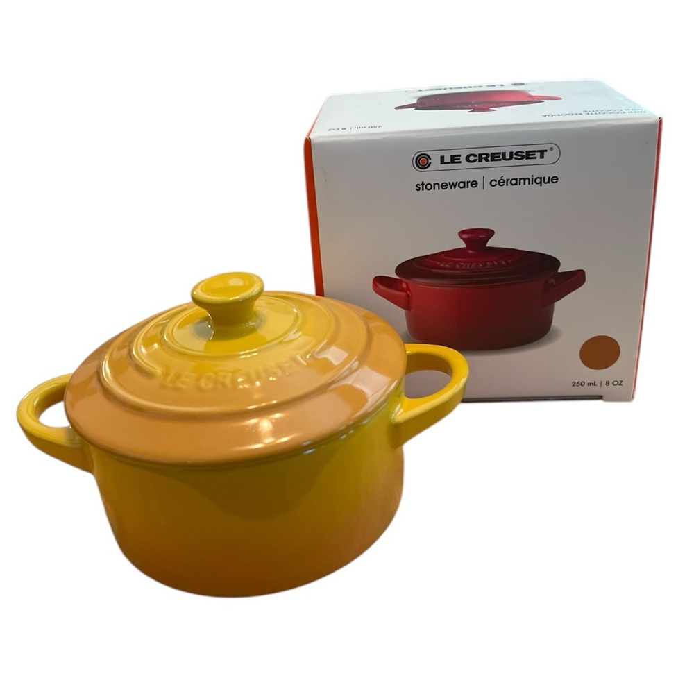 NIB Le Creuset Mini Round Cocotte - Nectar